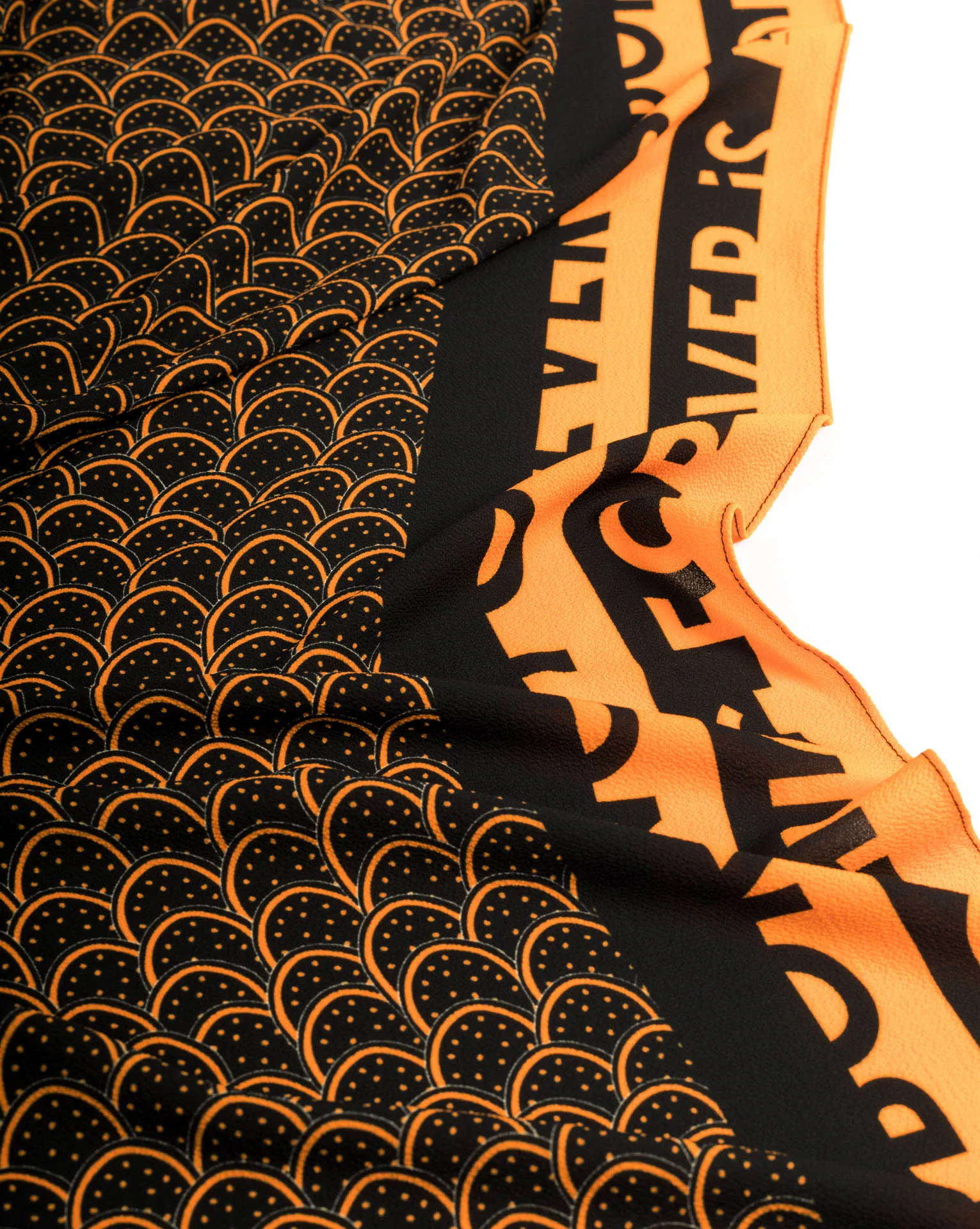 CHARACTER BK Z SCARF