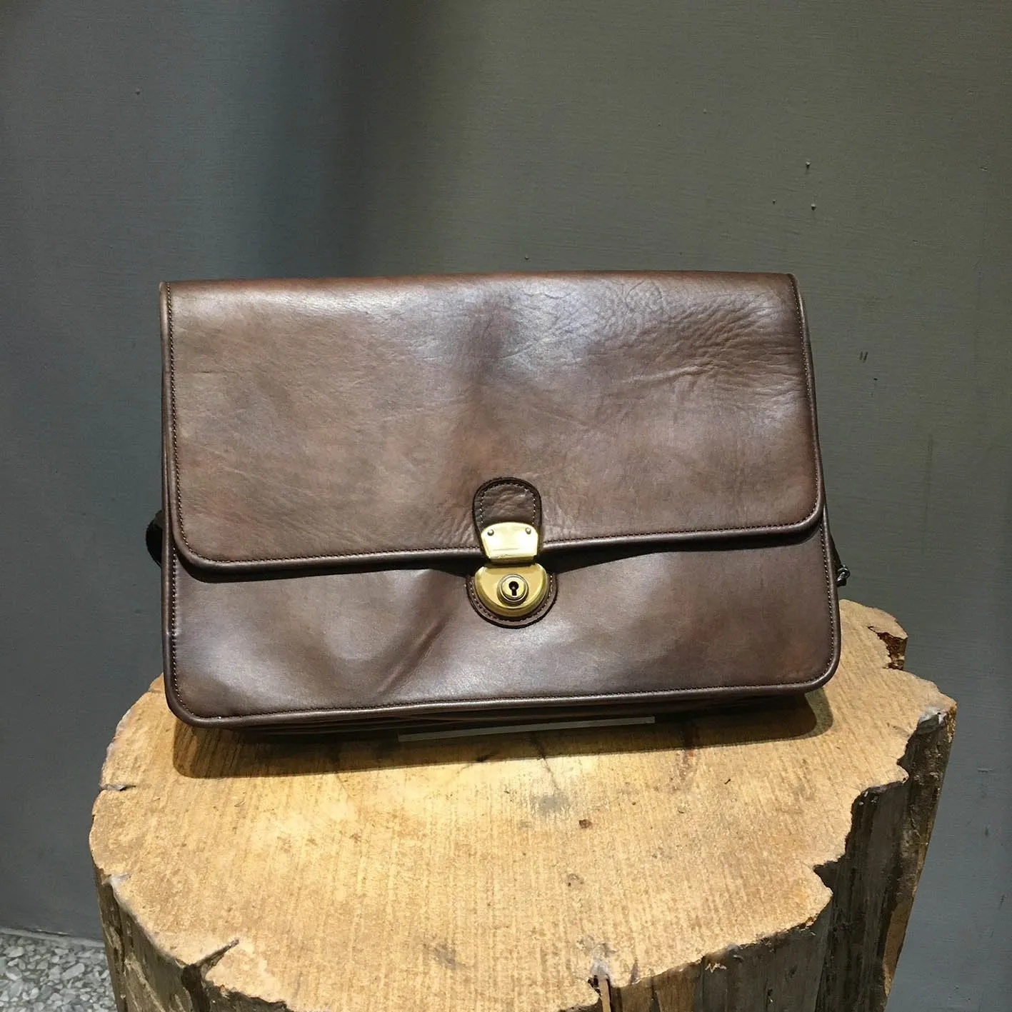 Christian Peau/Two-way dark brown handbag