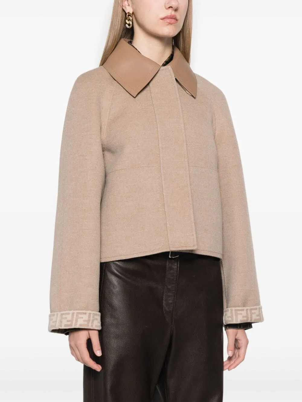 MONOGRAM BEIGE REVERS SHORT JACKET