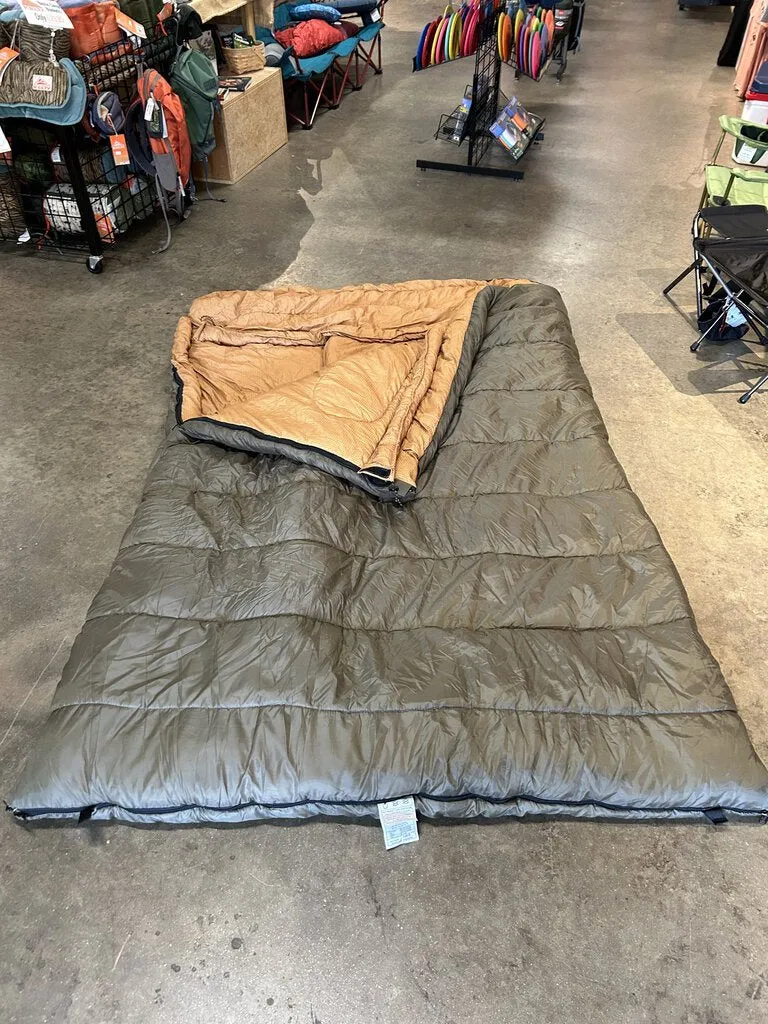 TETON Sports Mammoth Queen Size Double Sleeping Bag, Green